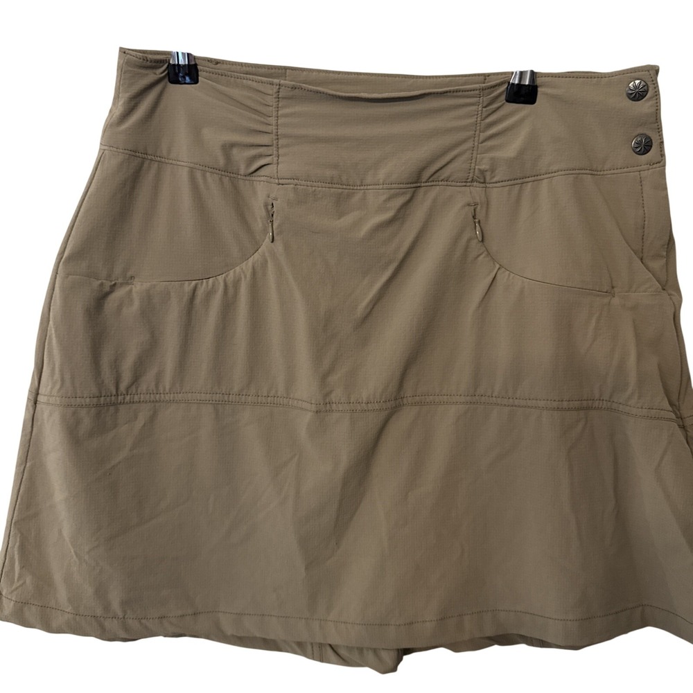 ATHLETA skirt‎ with shorts, Women's Size 8